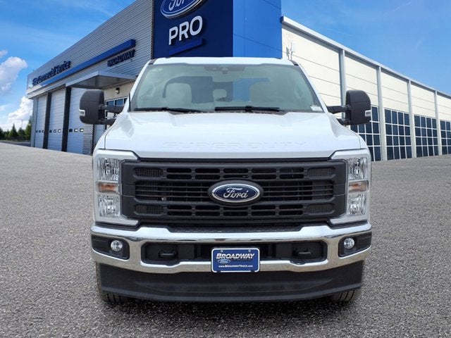 2026 Ford Super Duty F-350 DRW F-350® XL