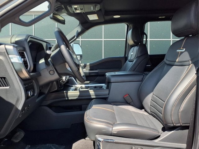 2024 Ford Super Duty F-450 DRW Platinum