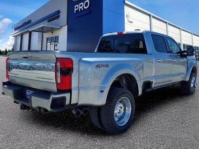 2024 Ford Super Duty F-450 DRW Platinum