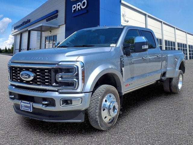 2024 Ford Super Duty F-450 DRW Platinum