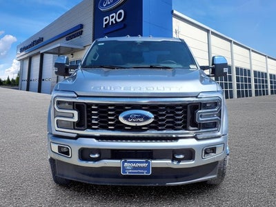 2024 Ford Super Duty F-450 DRW Platinum