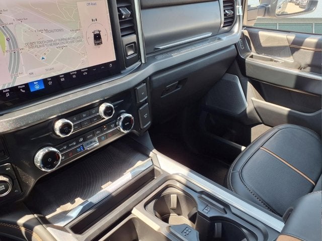 2024 Ford Super Duty F-450 DRW Platinum