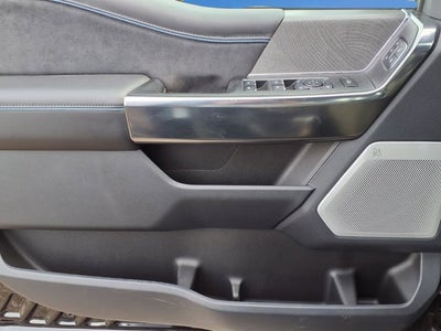 2025 Ford Super Duty F-450 DRW Platinum