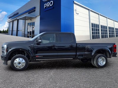 2025 Ford Super Duty F-450 DRW Platinum