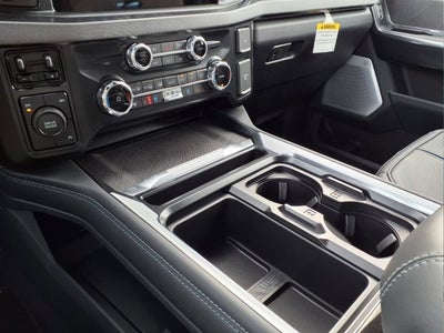 2025 Ford Super Duty F-450 DRW Platinum