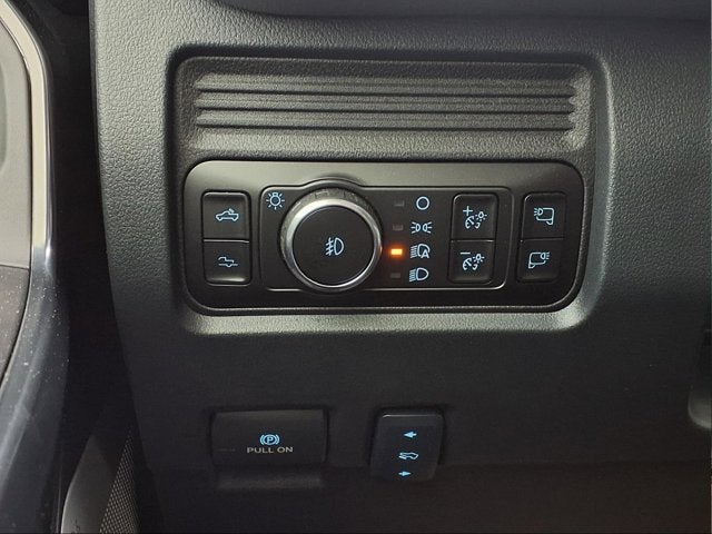 2025 Ford Super Duty F-450 DRW Platinum