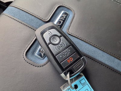 2025 Ford Super Duty F-450 DRW Platinum