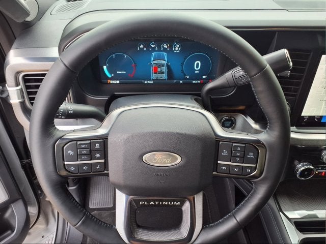 2025 Ford Super Duty F-450 DRW Platinum