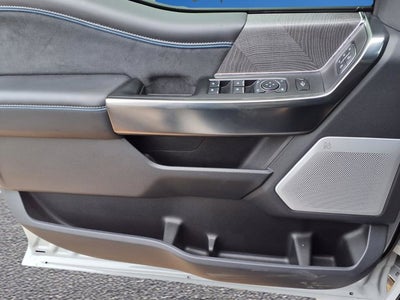 2025 Ford Super Duty F-450 DRW Platinum