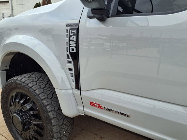 2025 Ford Super Duty F-450 DRW Platinum