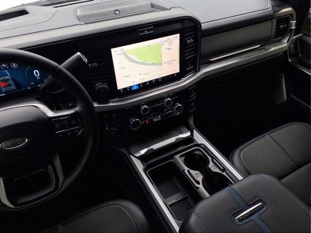 2025 Ford Super Duty F-450 DRW Platinum