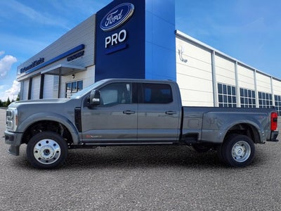 2025 Ford Super Duty F-450 DRW Platinum