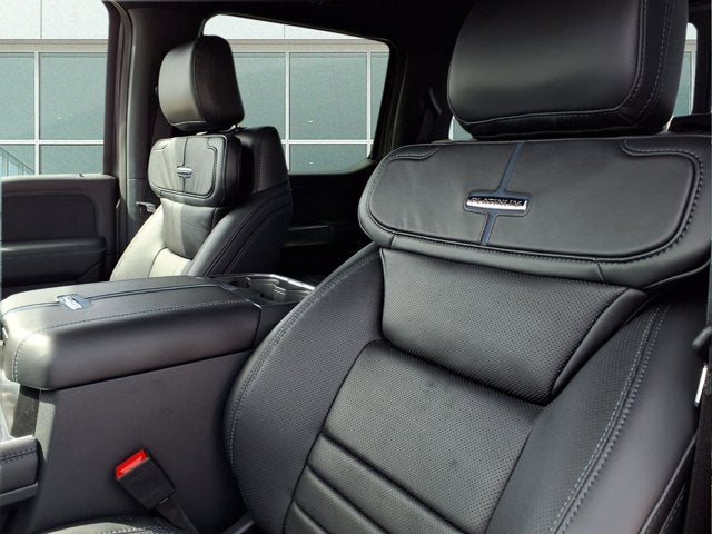 2025 Ford Super Duty F-450 DRW Platinum