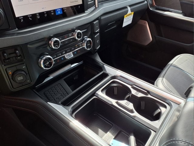 2025 Ford Super Duty F-450 DRW Platinum