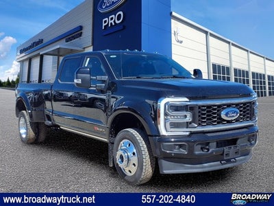 2025 Ford Super Duty F-450 DRW Platinum