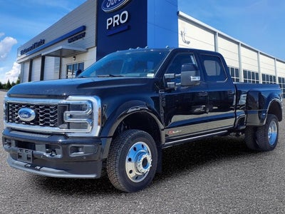 2025 Ford Super Duty F-450 DRW Platinum