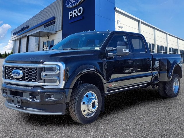 2025 Ford Super Duty F-450 DRW Platinum