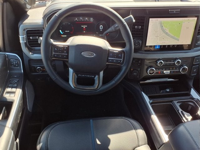 2025 Ford Super Duty F-450 DRW Platinum