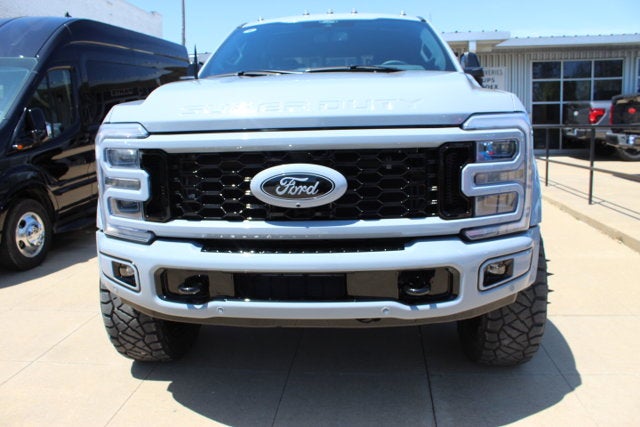 2024 Ford Super Duty F-450 DRW Platinum