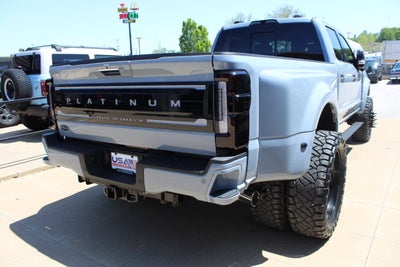 2024 Ford Super Duty F-450 DRW Platinum