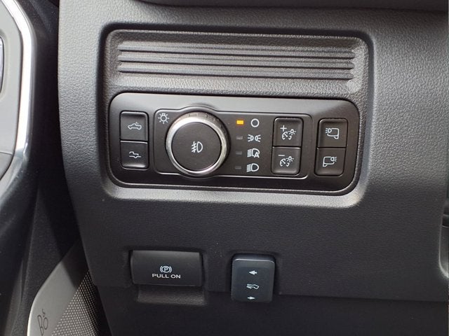 2025 Ford Super Duty F-450 DRW Platinum