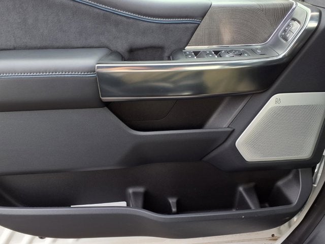 2025 Ford Super Duty F-450 DRW Platinum