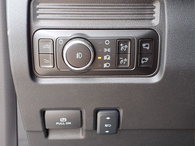 2025 Ford Super Duty F-450 DRW Platinum