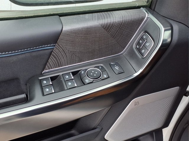 2025 Ford Super Duty F-450 DRW Platinum