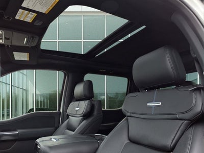 2025 Ford Super Duty F-450 DRW Platinum