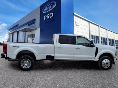 2025 Ford Super Duty F-450 DRW Platinum