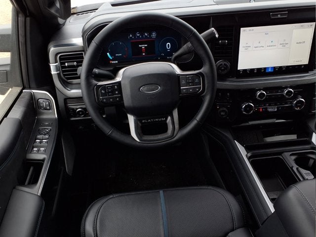 2025 Ford Super Duty F-450 DRW Platinum