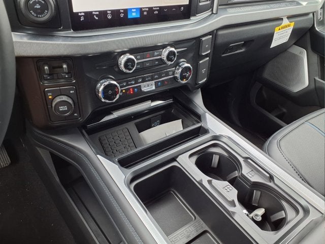 2025 Ford Super Duty F-450 DRW Platinum