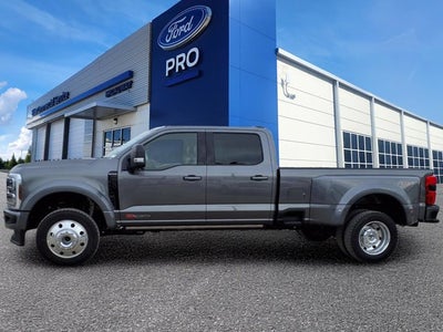 2025 Ford Super Duty F-450 DRW Platinum