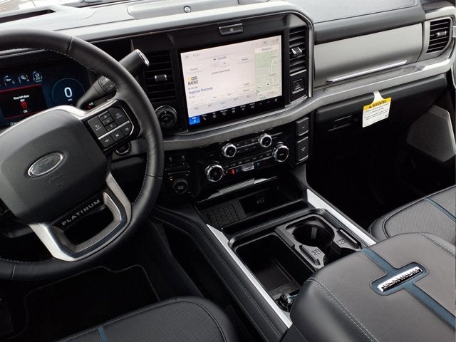 2025 Ford Super Duty F-450 DRW Platinum