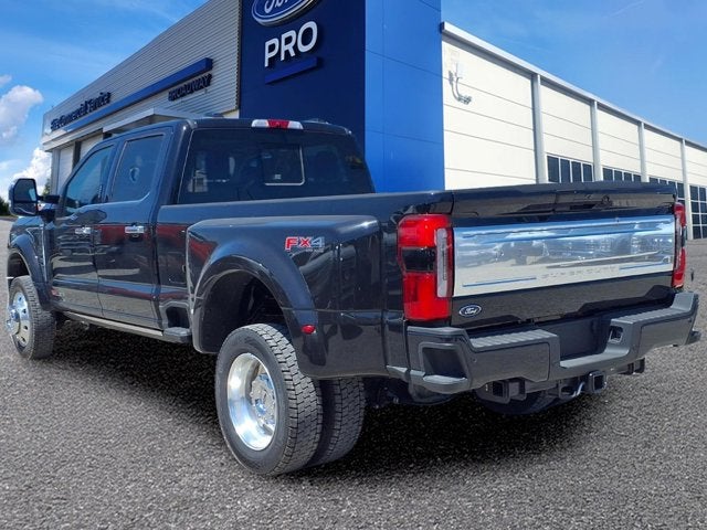 2026 Ford Super Duty F-450 DRW Platinum