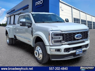 2026 Ford Super Duty F-450 DRW Platinum
