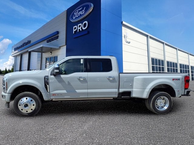 2026 Ford Super Duty F-450 DRW Platinum