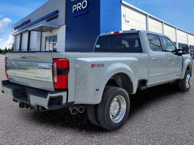 2026 Ford Super Duty F-450 DRW Platinum
