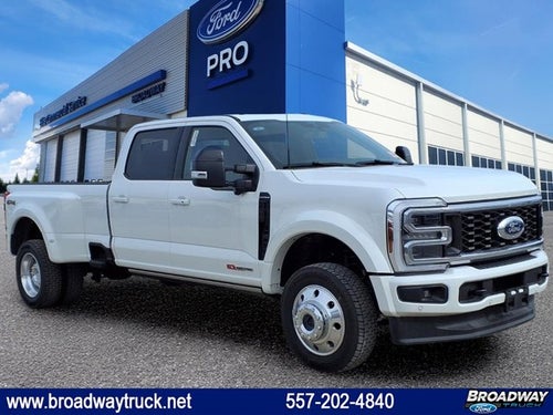 2025 Ford Super Duty F-450 DRW Platinum