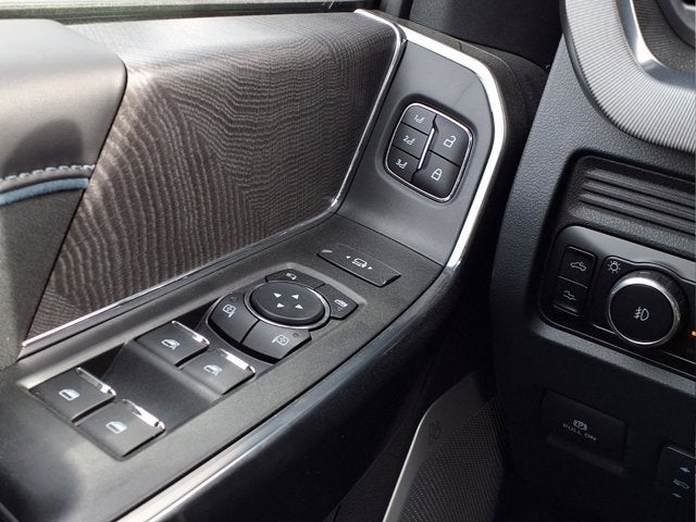 2025 Ford Super Duty F-450 DRW Platinum