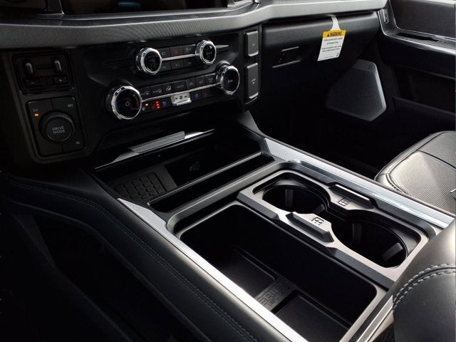 2025 Ford Super Duty F-450 DRW Platinum