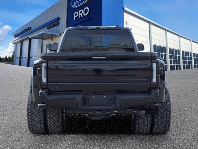 2024 Ford Super Duty F-450 DRW Platinum
