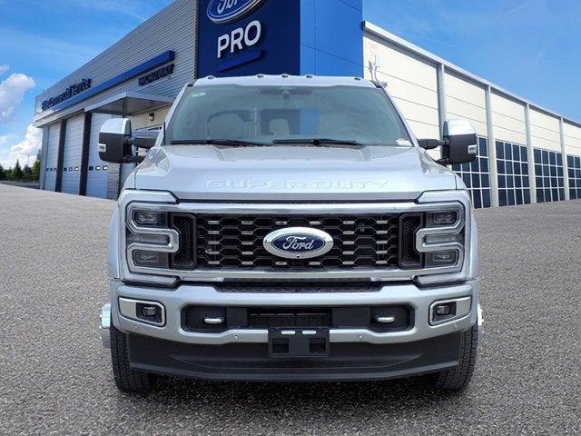 2024 Ford Super Duty F-450 DRW Platinum