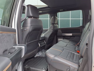 2024 Ford Super Duty F-450 DRW Platinum