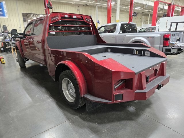 2025 Ford Super Duty F-450 DRW Platinum