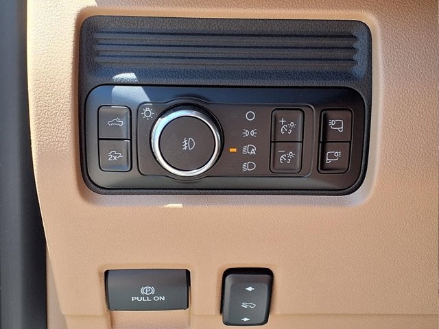 2026 Ford Super Duty F-450 DRW Lariat