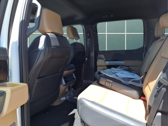 2026 Ford Super Duty F-450 DRW Lariat