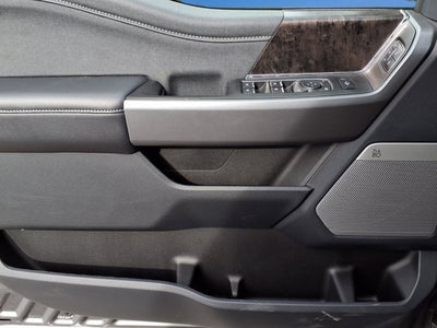 2025 Ford Super Duty F-450 DRW LARIAT