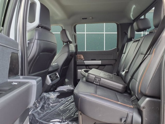 2025 Ford Super Duty F-450 DRW LARIAT