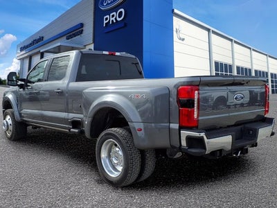 2025 Ford Super Duty F-450 DRW LARIAT